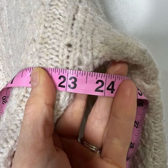 J Crew Women's Cream Knitted  Long Sleeve Round Neck Oversized Cardigan Size XS - Picture 8 of 10